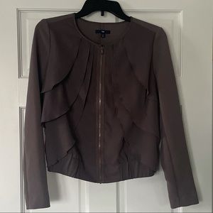 Gray Gap jacket with ruffles x-small